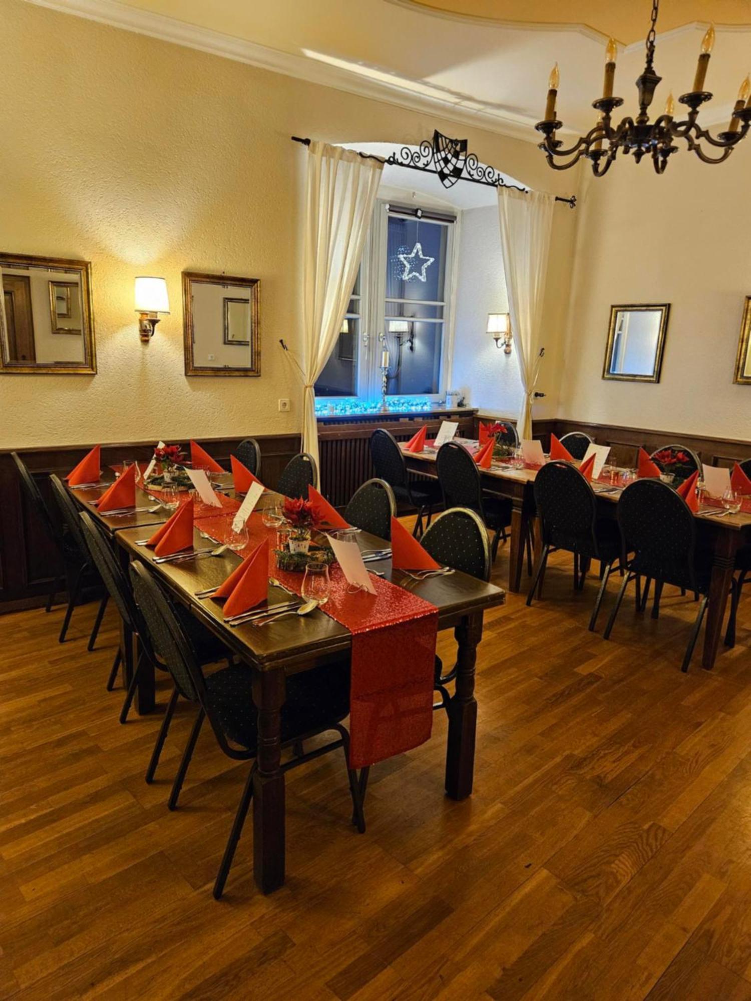 Eventlocation & Hotel Schloss Neuburg Obrigheim Exterior foto